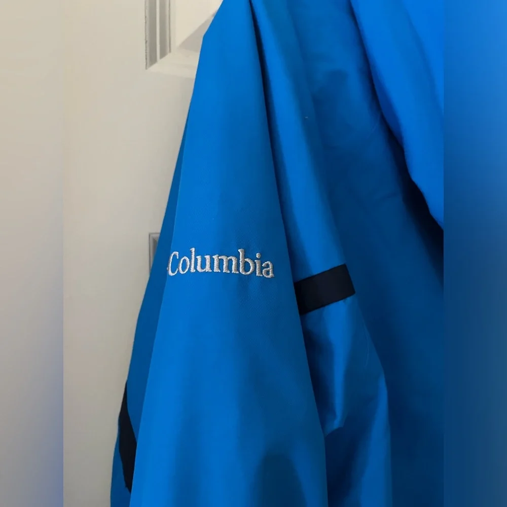 Men’s Columbia Omni-heat blue hooded winter jacket, multiple pockets, Velcro-S